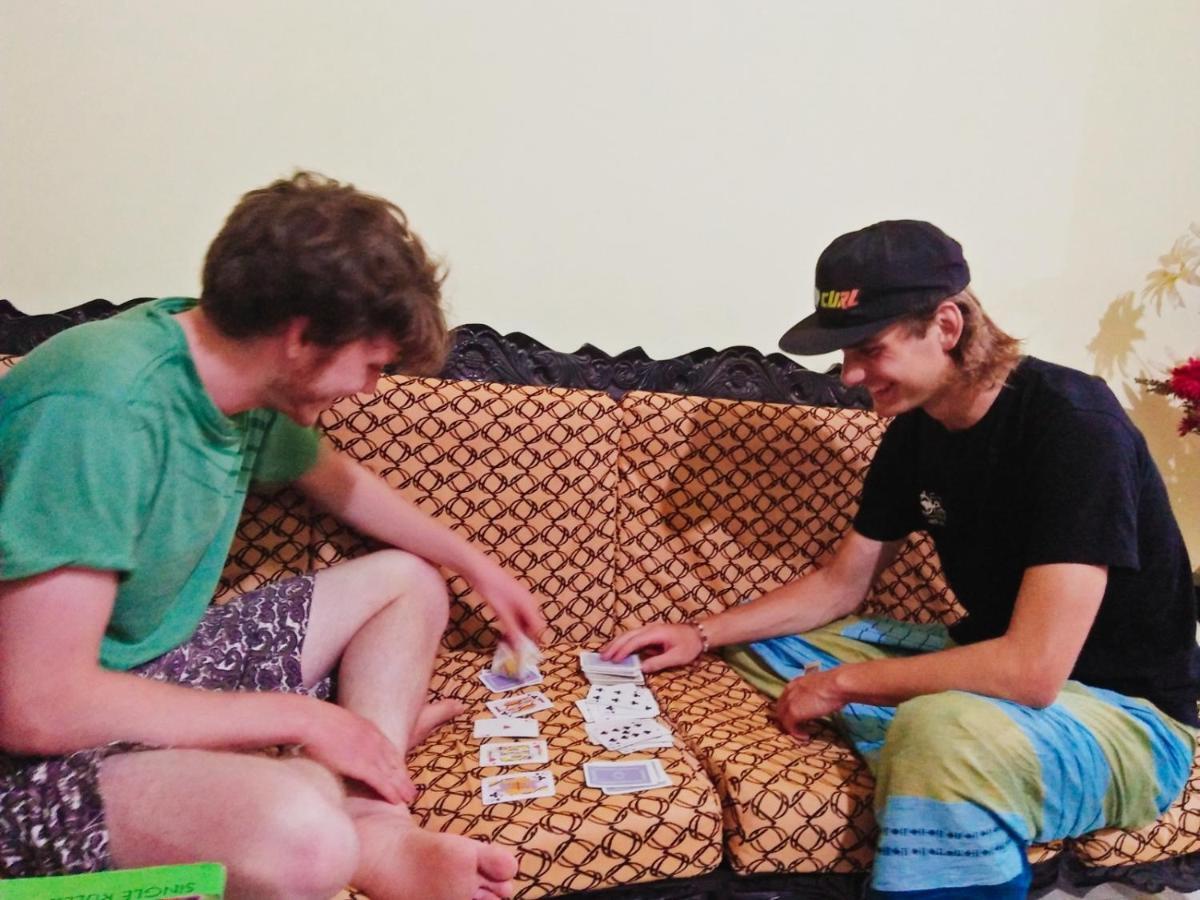 Tharurashmi Sea Pond Villa & Surf Hostel - Hiriketiya Dikwella Eksteriør billede